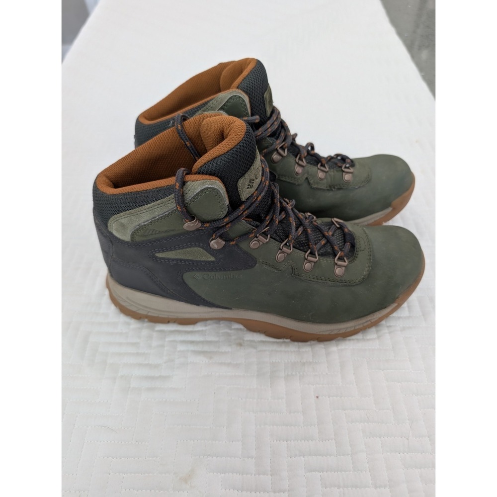 Columbia Womens 10.5 Wide Hiking Boots Omni Grip Waterproof Green Trail Shoes
